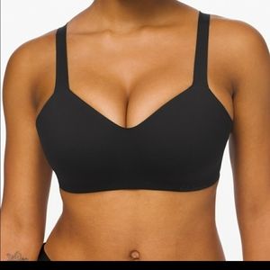 Lululemon Hold True bra 32dd black